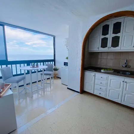 Apartament 9 *